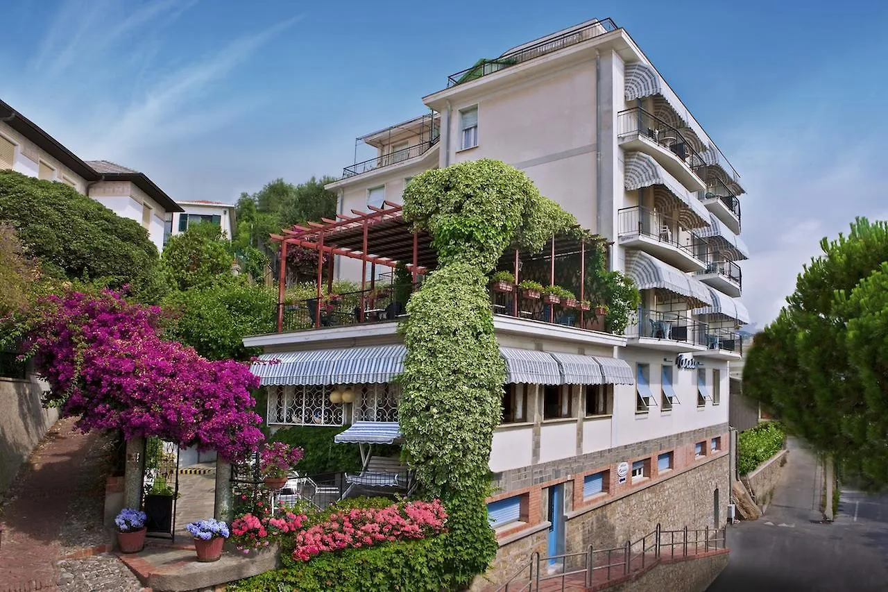 Albergo Teresa Laigueglia Italy