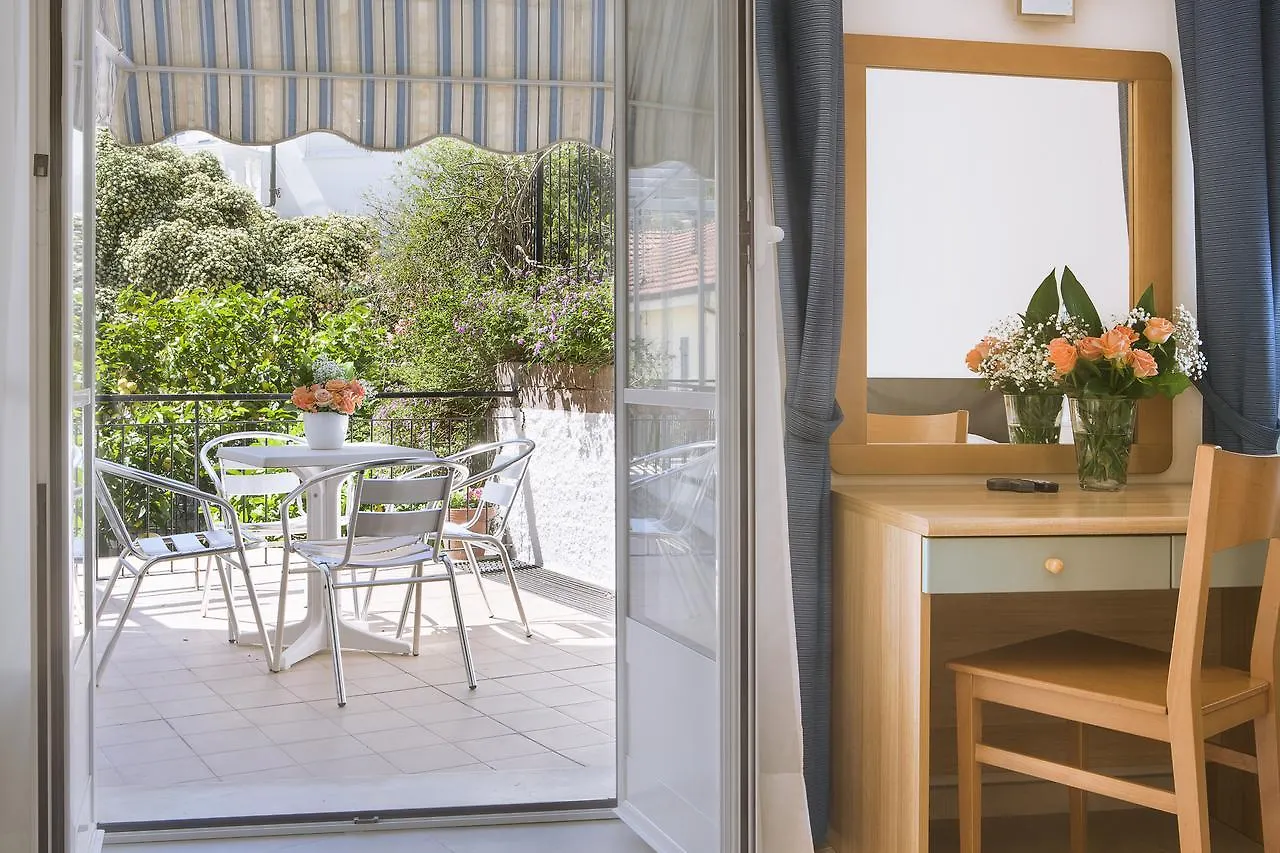 Albergo Teresa Laigueglia 0*,