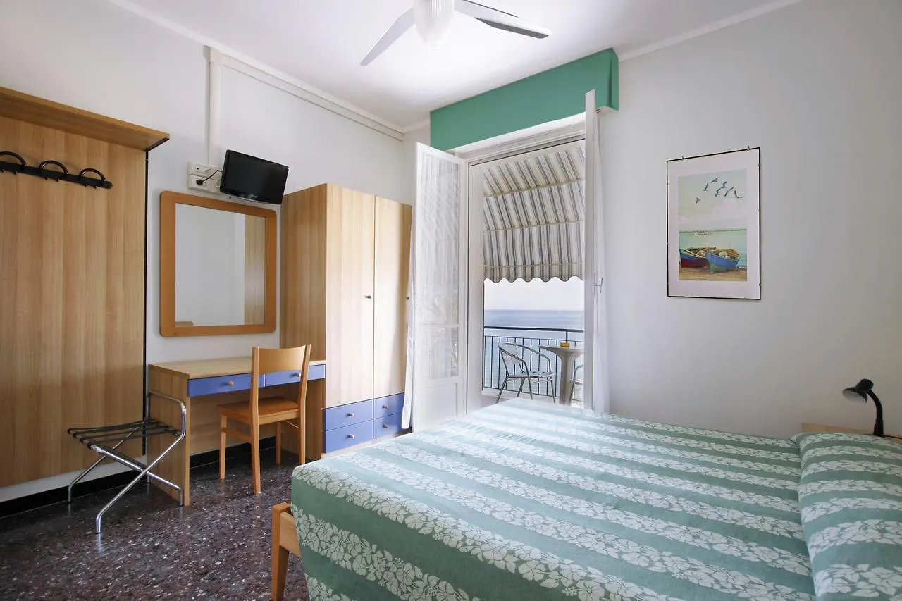 Albergo Teresa Laigueglia 0*,  Italy
