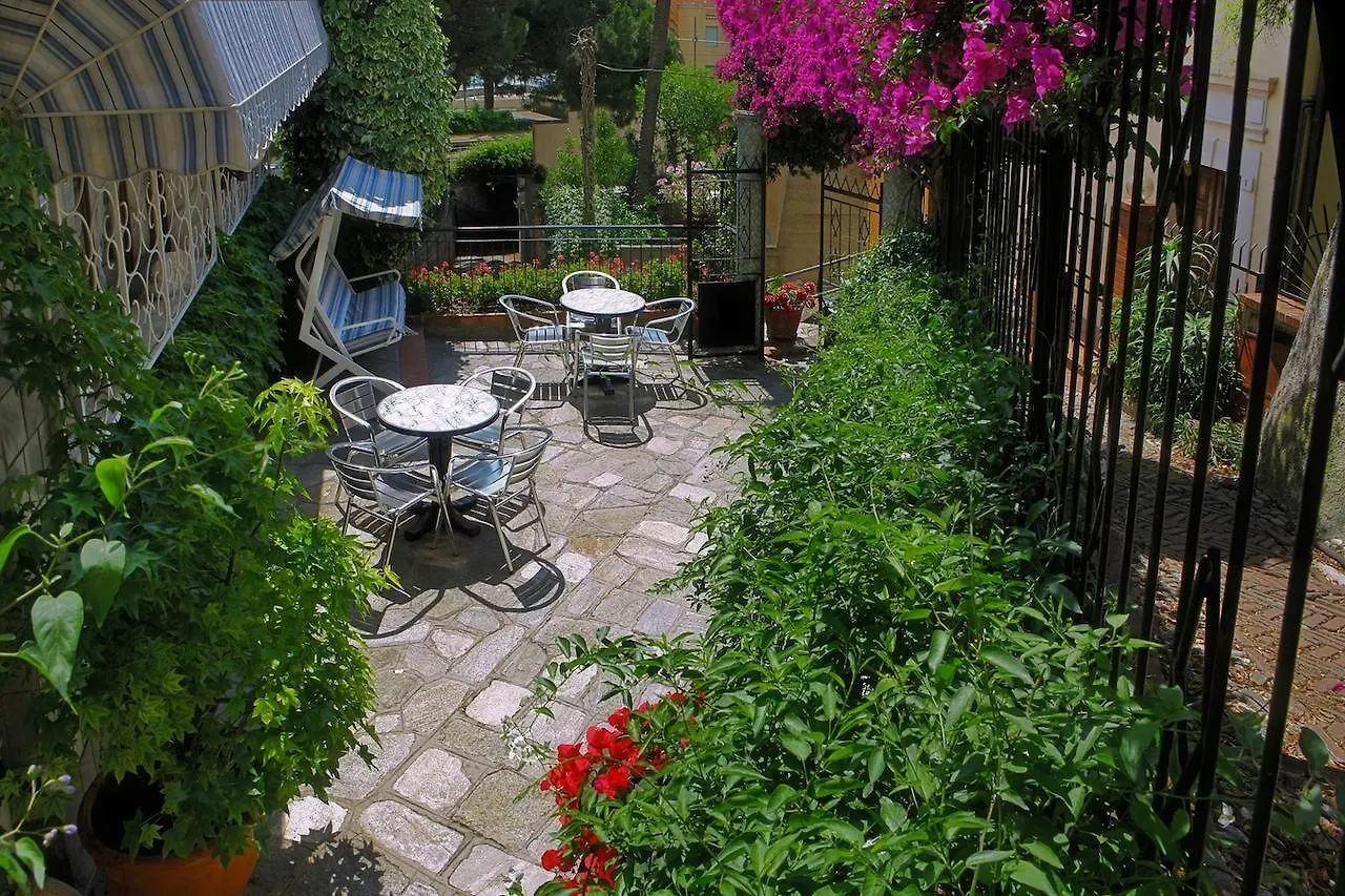 Albergo Teresa Laigueglia 0*,